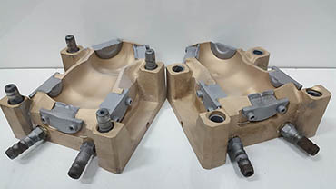 Bronze body blow mould